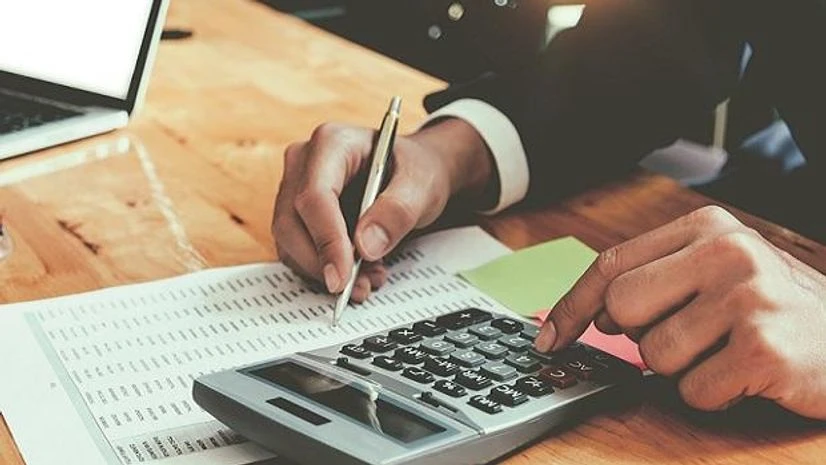 auditor, audit, companies, taxes, investment, shares, savings, investigation, prove, financial auditor, audit, companies, taxes, investment, shares, savings, investigation, prove, financial