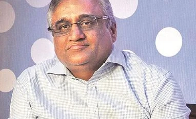 Future Group moves HC against order restraining to go ahead with RIL deal kishore biyani, future group, big bazar