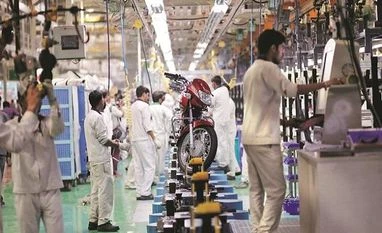 Top two-wheeler firms see December dispatches rise 7.6% year-on-year hero motocorp, two-wheeler, 2-wheeler sales, auto, manufacturing, bike, production, workers, jobs