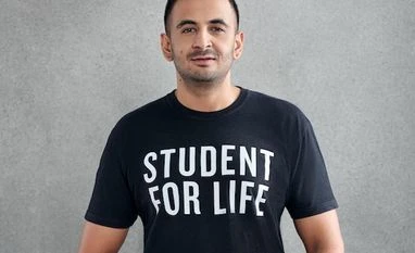 WeWork India 2021 revenue up 33%; plans to add over 20K desks next year Karan Virwani, CEO, WEWORK