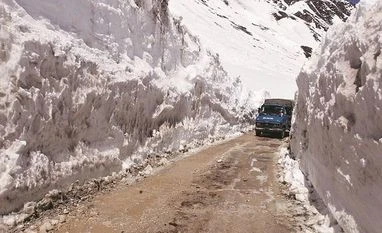 Indian Army gears up for harsh winter along border with China Shingo La project, Shingo La, Zojila, Ladakh