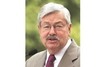 US ambassador Terry Branstad to China to step down next month Terry Branstad