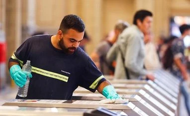 Argentina reports 416 more deaths from Covid-19, tally surpasses 77,000 Argentina