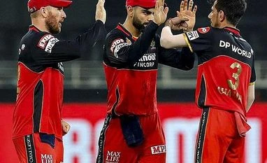IPL 2020: RCB vs KKR playing 11 prediction, squad, head to head stats Aaron Finch, Virat Kohli and Yuzvendra Chahal celebrating during RCB vs SRH IPL 2020 match