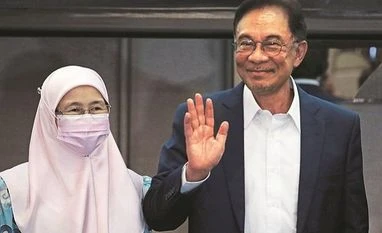 Malaysian opposition leader claims he has 'strong' majority to form govt Anwar Ibrahim