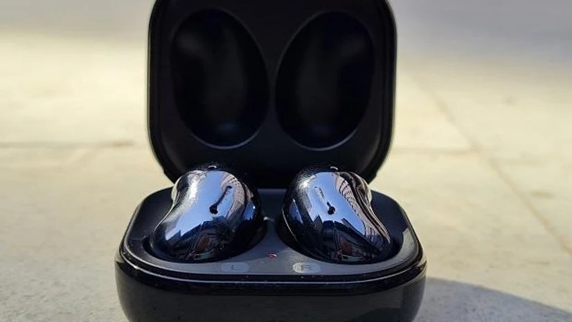Samsung Galaxy Buds Live Samsung Galaxy Buds Live