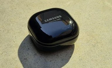 New Samsung earbuds may have similar Apple 'Spatial Audio' tool Samsung Galaxy Buds Live