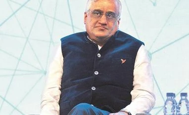 We were fed up with your attitude, had to take RIL offer: Biyani to Amazon Kishore Biyani
