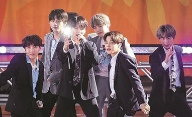 'The Astronaut' by K-Pop band BTS' Jin sells 700,000 copies on day 1 BTS Band