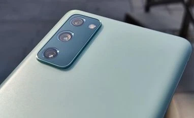 Global smartphone sales decline 5.7% in third quarter: Gartner Samsung Galaxy S20 FE