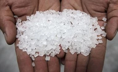 Sugar mills enter into contract to export 5.5 mn tonne of sweetener India enters into deal for export of 55 lac ton sugar so far: ISMA