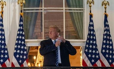 Twitter, Facebook label Trump's controversial post on US election eve Donald Trump