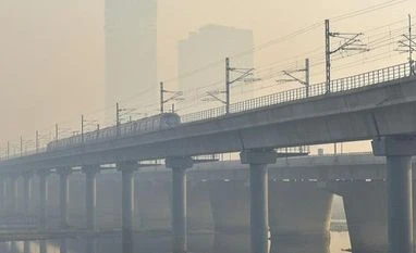 Delhi's air quality 'poor' but improves marginally as wind speed picks up air pollution, delhi, delhi pollution