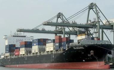 China, ASEAN set world's biggest trade pact, leave door open for India trade