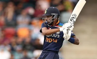 My watch cost Rs 1.5 cr, not Rs 5 cr, clarifies cricketer Hardik Pandya Hardik Pandya