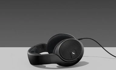 Sennheiser launches MOMENTUM 4 Wireless headphone for Indian buyers Sennheiser HD 560S audiophile headphones