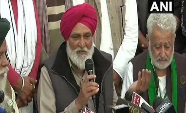 Farmers protest LIVE: Kerala decides to move SC against Centre's farm laws Farmers protest