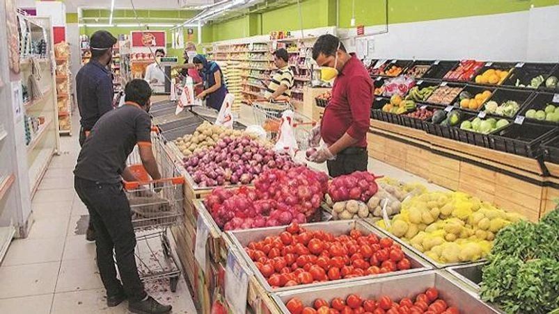 inflation, food, vegetables, money, cash, expense, expenditure, prices, income, savings inflation, food, vegetables, money, cash, expense, expenditure, prices, income, savings