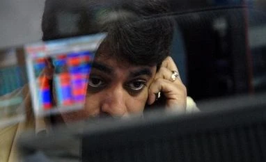 Sensex slips 372 points, Nifty below 16K; Reliance, HDFC twins sink 2% markets, investor, stock market, broker, trader