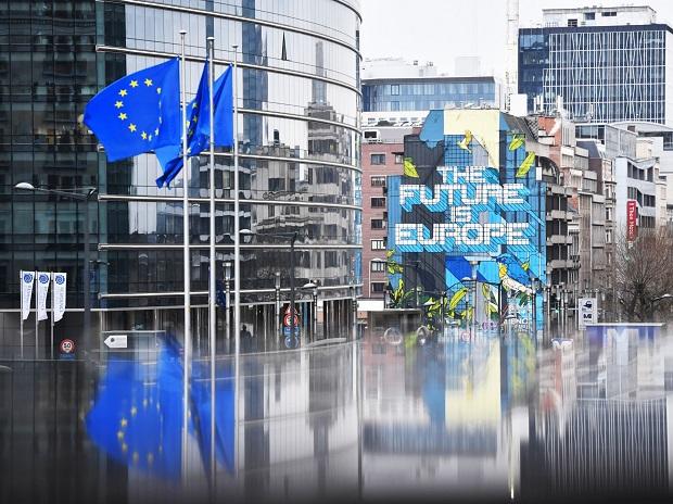 Despite Christmas truce, EU and UK still fight over Brexit deal Despite Christmas truce, EU and UK still fight over Brexit deal