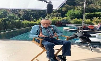Veteran US broadcaster Larry King hospitalised after testing Covid positive Larry King