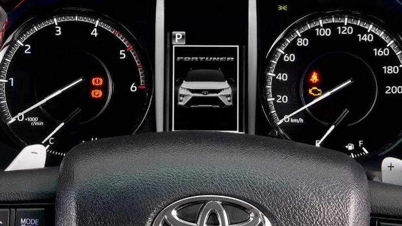 Toyota new Fortuner Toyota Hilux officially added to the Indian Army vehicle fleet after successfully passing rigorous tests
