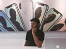 Apple Apple