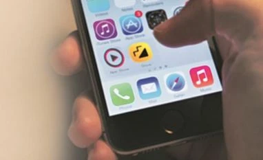 Active monthly users of Indian apps, games jump 200% on Google Play in 2021 Indian apps