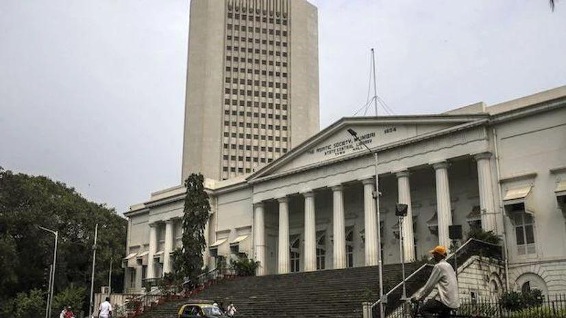 Indian economy The benchmark repurchase rate will be maintained at 4% Friday, according to 24 of the 32 economists in a Bloomberg survey, although cooling inflation has stoked expectations for a rate cut