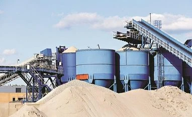 ACC Q2 net profit up two-fold to Rs 569 cr; revenue up 49% to Rs 3,885 cr ACC Q2 net profit up two-fold to Rs 569 cr; revenue up 49% to Rs 3,885 cr