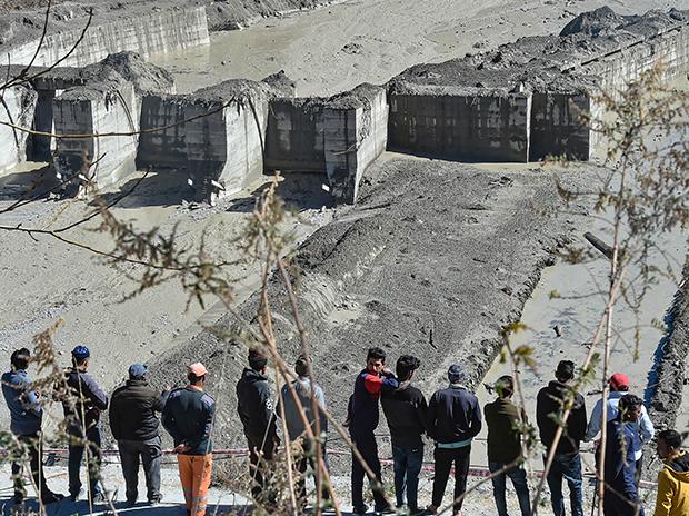 Korban tewas meningkat menjadi 31 di U'khand penderitaan, CM bertemu penduduk desa yang terkena dampak thumbnail