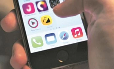 Indian short video apps have filled the TikTok void: RedSeer report MX Takatak, Roposo, Moj, indian apps