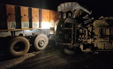 18 killed in Uttar Pradesh as truck rams into stationary double-decker bus bus truck collision