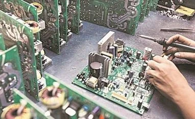 Chinese phone, car, home appliance firms join semiconductor rush Telecom gear, chipmaker, hardware