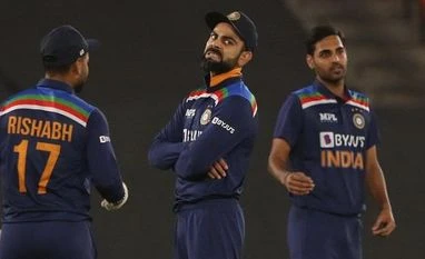IND vs ENG 3rd T20 highlights: England wins by 8 wickets, takes 2-1 lead Virat Kohli