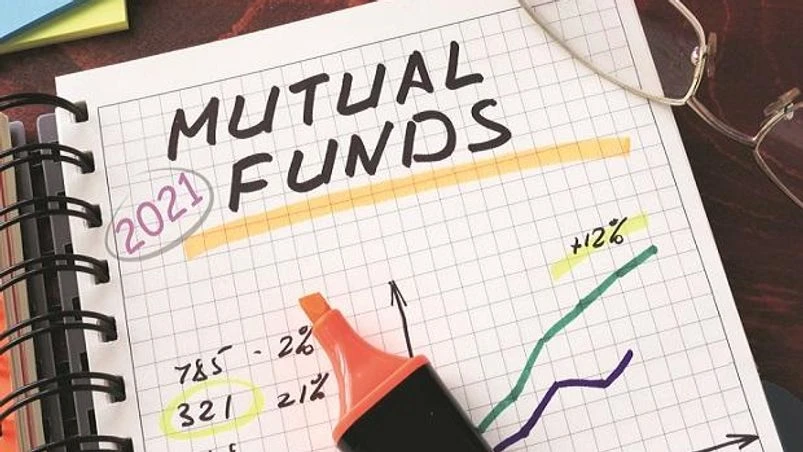 Equity Trade vs. Mutual Funds: Which is Right for You? Equity Trade vs. Mutual Funds: Which is Right for You?