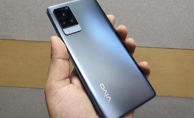 Phone maker Vivo takes lead in China for first time after Huawei's decline Vivo X60 Pro