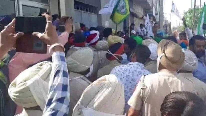 BJP MLA attack BJP MLA attack