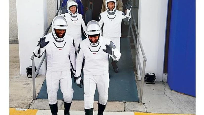 astronauts astronauts