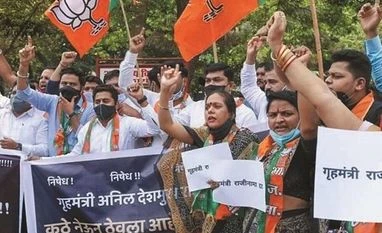 BJP looking for openings to keep Uddhav Thackeray on tenterhooks BJP