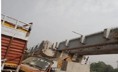 Part of under-construction bridge collapses in Delhi's Punjabi Bagh area Photo: ANI