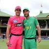 Moises Henriques with Glenn Maxwell