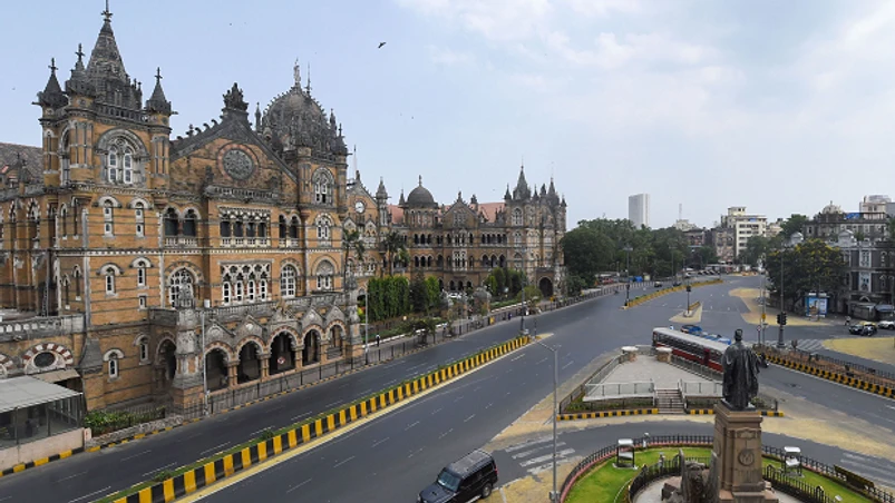 Chhatrapati Shivaji Maharaj Terminus wears a deserted look as Maharashtra Government announced weekend lockdown due to surge in COVID-19 cases in Mumbai, Saturday, April 10, 2021. Chhatrapati Shivaji Maharaj Terminus wears a deserted look as Maharashtra Government announced weekend lockdown due to surge in COVID-19 cases in Mumbai, Saturday, April 10, 2021.