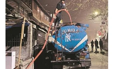 Tankers pressed into service in Shimla as water supply remains disrupted Water tanker