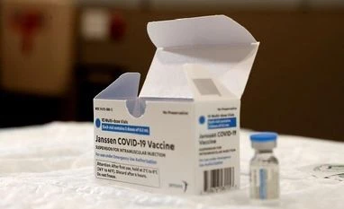 US extends expiration dates for Johnson & Johnson Covid vaccine by 6 weeks US extends expiration dates for Johnson & Johnson Covid vaccine by 6 weeks