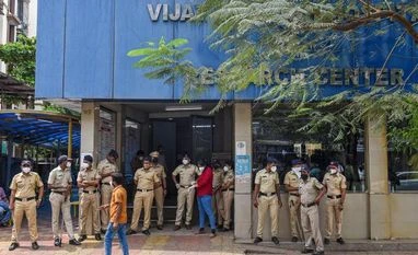 Virar fire tragedy no national news, says Tope; later clarifies Vijay Vallabh COVID care hospital