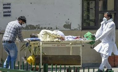 Set up field hospitals with help from govt, pvt sector: Centre tells states Delhi