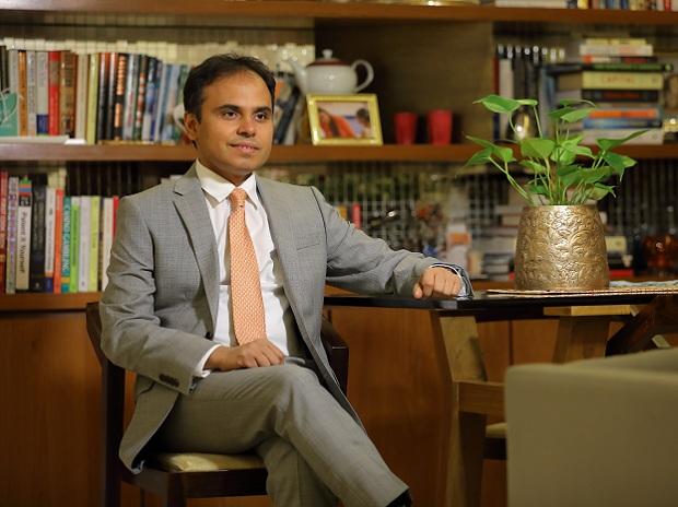 Willing to help in fight against Covid-19: Velamakanni of Fractal Analytics Willing to help in fight against Covid-19: Velamakanni of Fractal Analytics