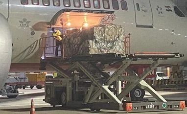 Covid-19 second wave: Amazon to airlift over 10,000 oxygen concentrators Amazon, airlift, oxygen concentrators