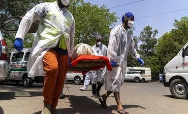 Global Covid-19 caseload tops 154.7 mn; deaths surge to more than 3.23 mn Covid-19, covid-19 patient